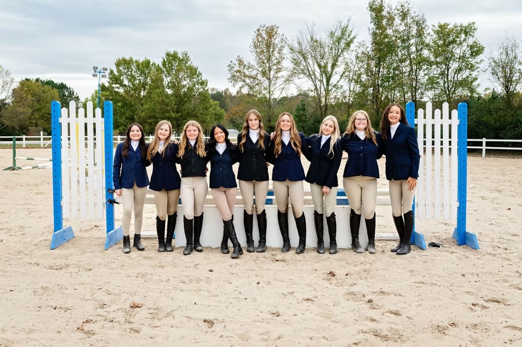 star ridge stables IEA team in the rink